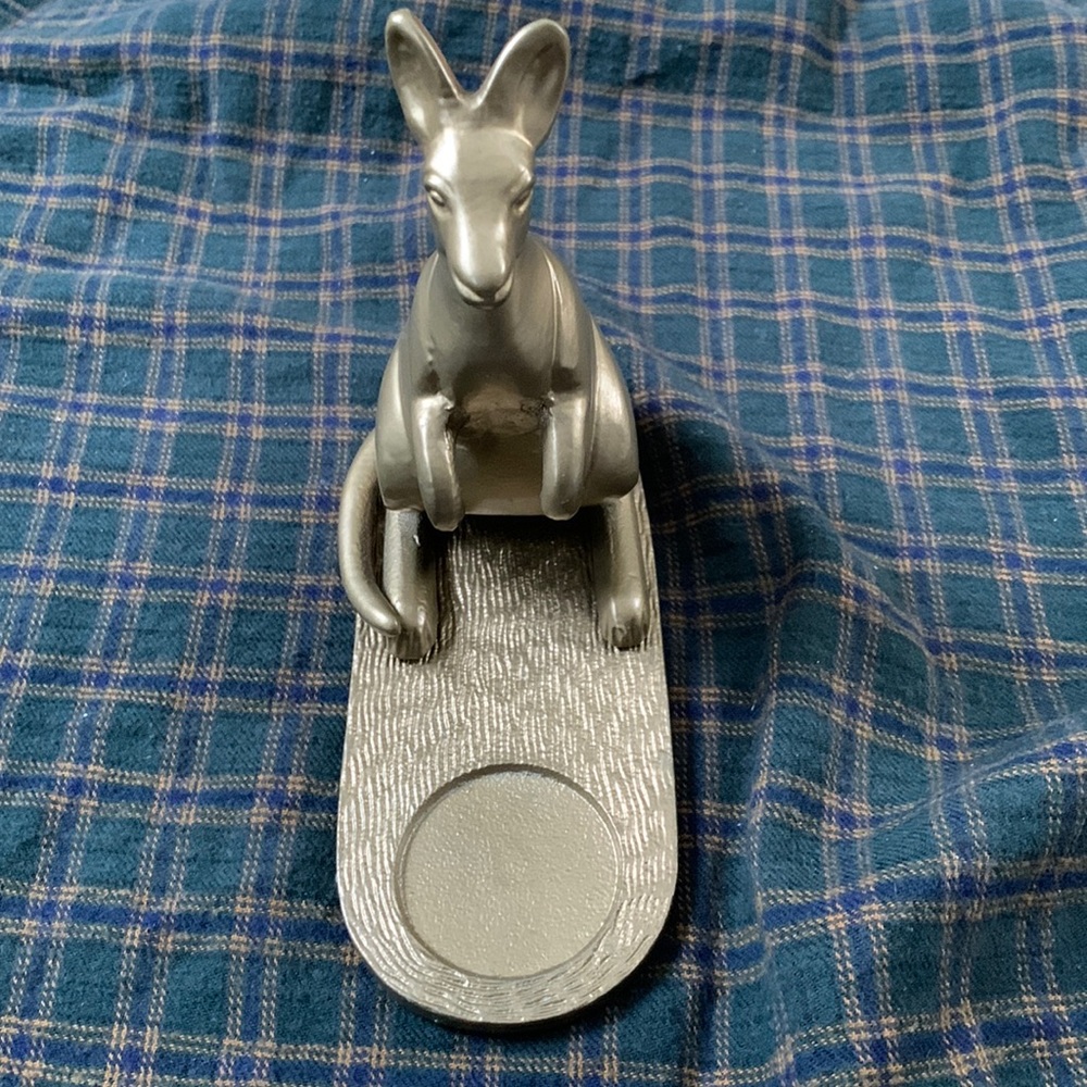 Metal Kangaroo Candle Holder